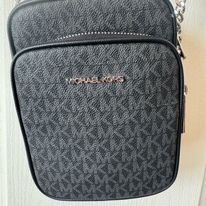 Michael Kors Black/Gray Crossbody Purse